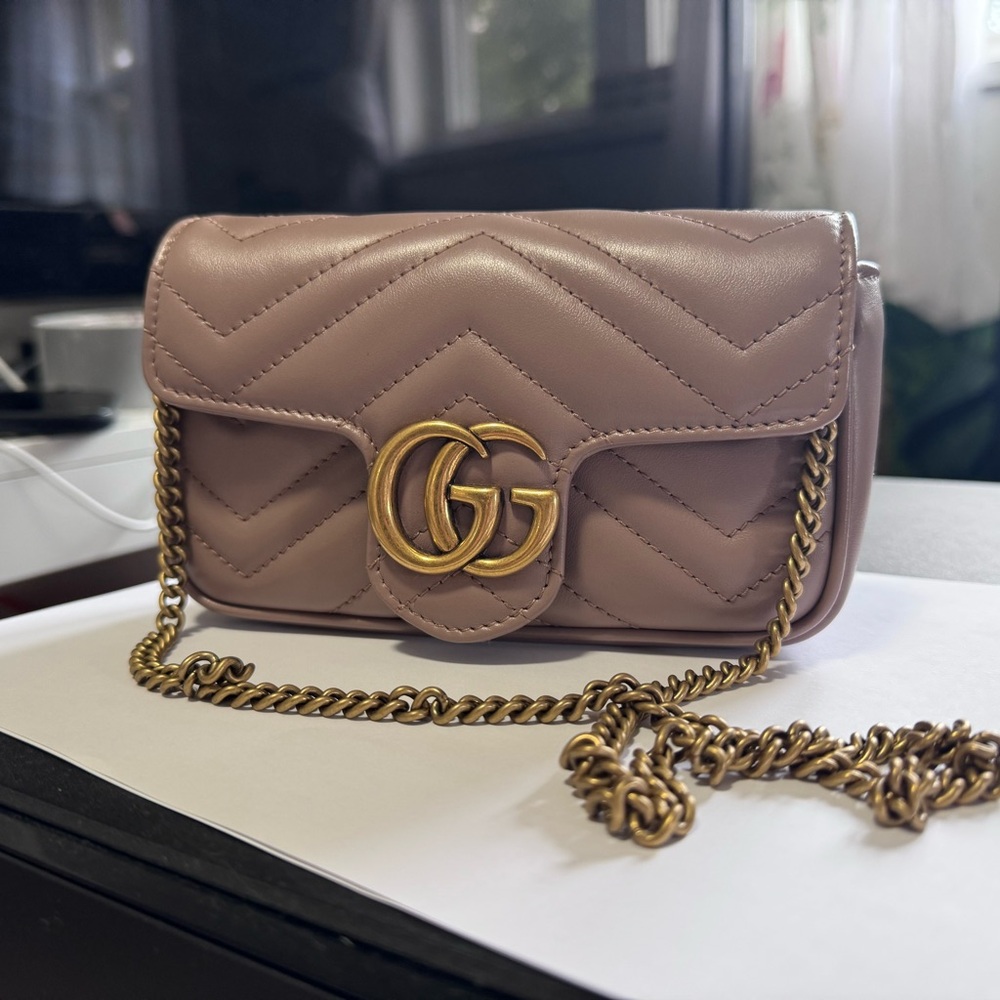 Gucci Women's Mauve Quilted Leather Crossbody Bag